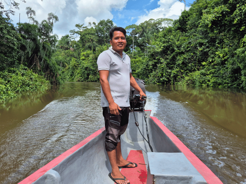Mit dem Boot unterwegs zum Cuyabeno Reservat