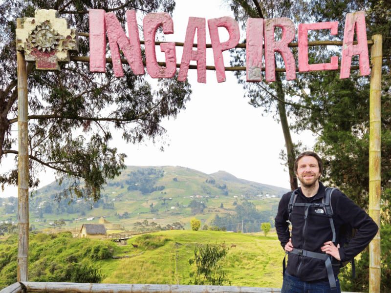 Reisender bei den Ruinen von Ingapirca