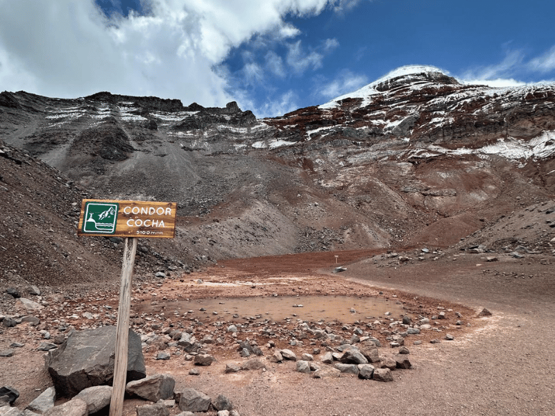 Schild am Weg auf dem Chimborazo, Ecuador