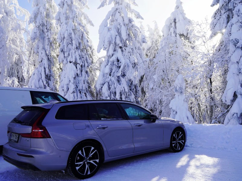 Mietwagen im Schnee
