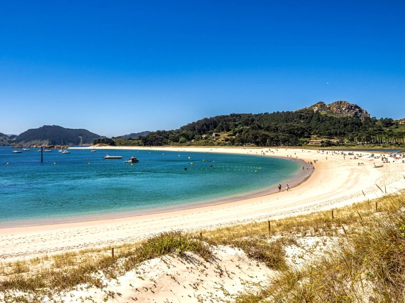 Strand in Pontevedra, Spanien
