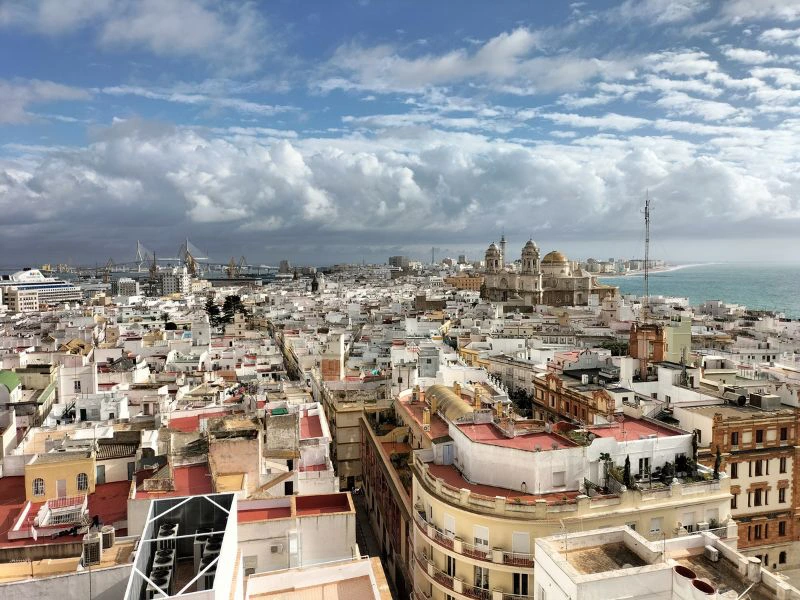 Ausblick auf Cadiz vom Torre Tavira, Spanien