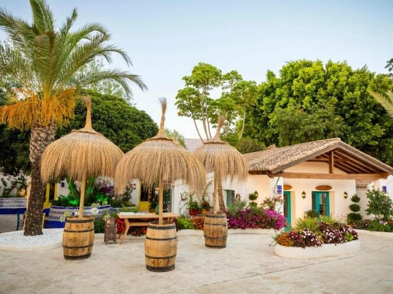 Blick auf die Glamping Unterkunft in Tarifa, Spanien