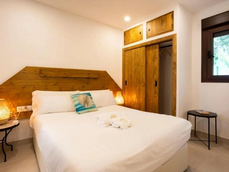 Schlafzimmer der Glamping Unterkunft in Tarifa, Spanien