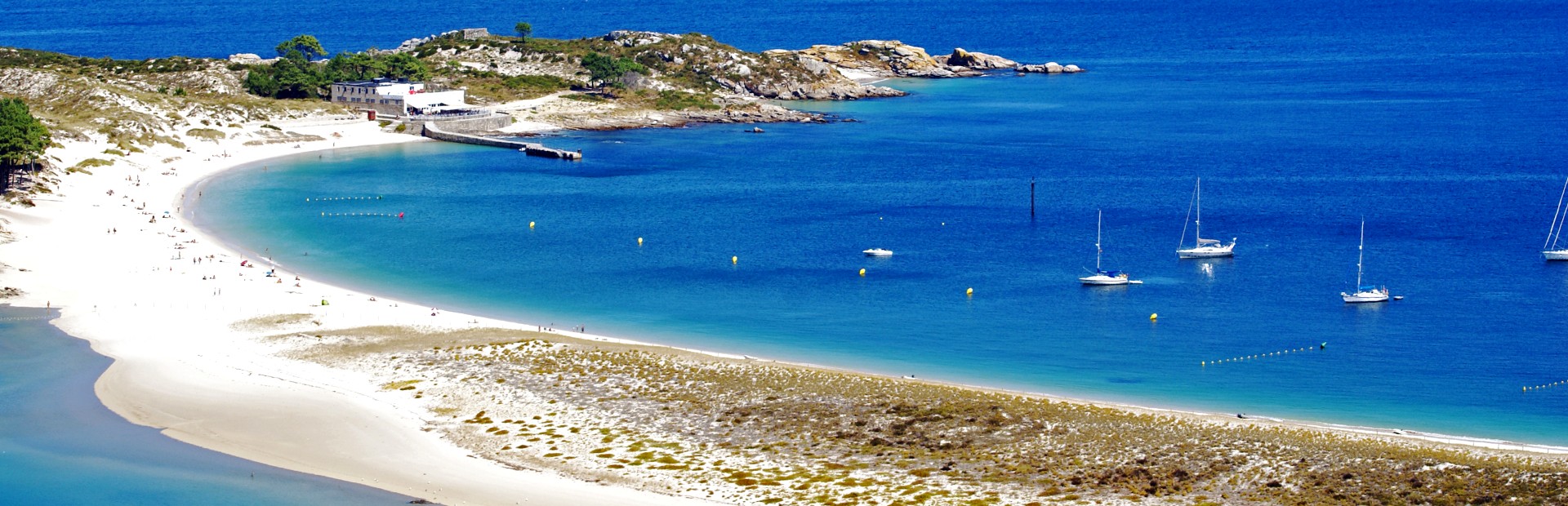 Blick auf Strand bei den Cies Inseln, Spanien