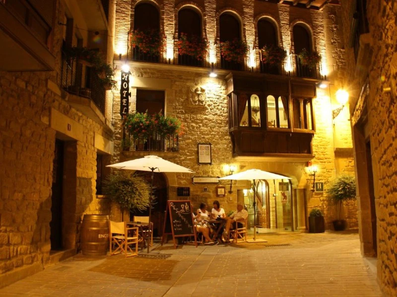 Blick auf die Unterkunft in Olite, Spanien