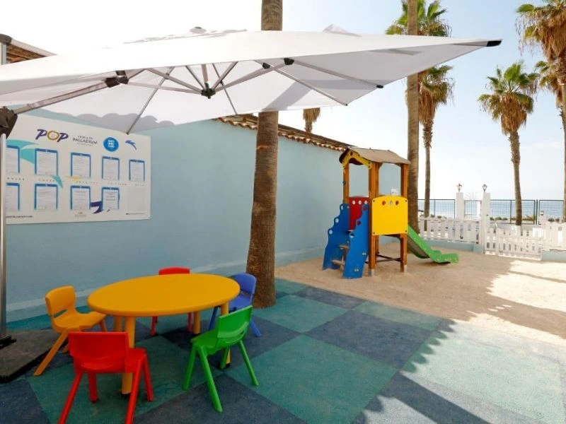 Spielplatz der Unterkunft in Benalmadena, Spanien