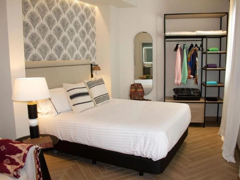 Schlafzimmer des Apartments in Cordoba, Spanien