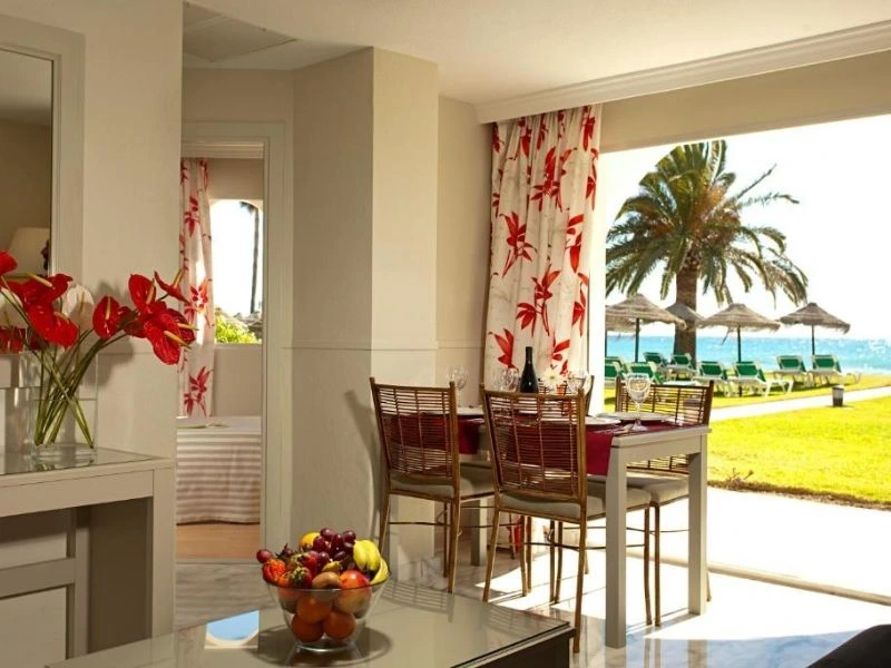 Esszimmer des Studios in der Umgebung von Nerja, Spanien