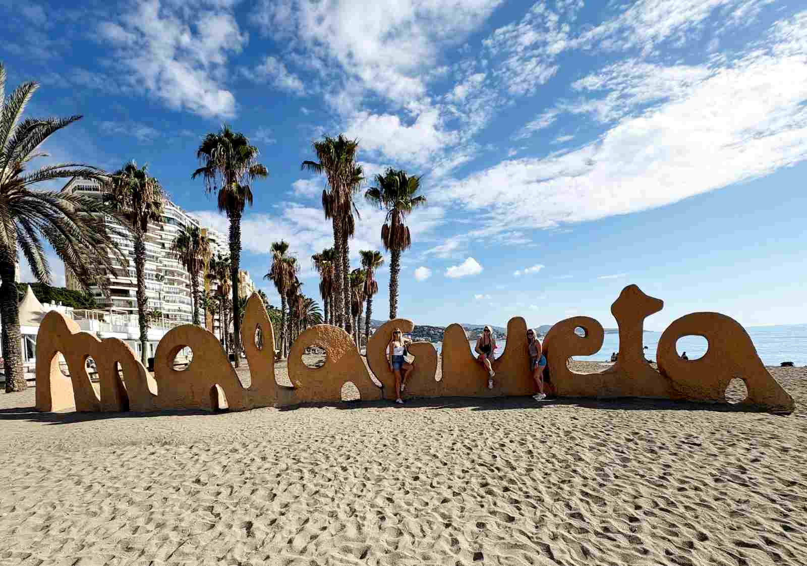 Schriftzug am Strand, Spanien