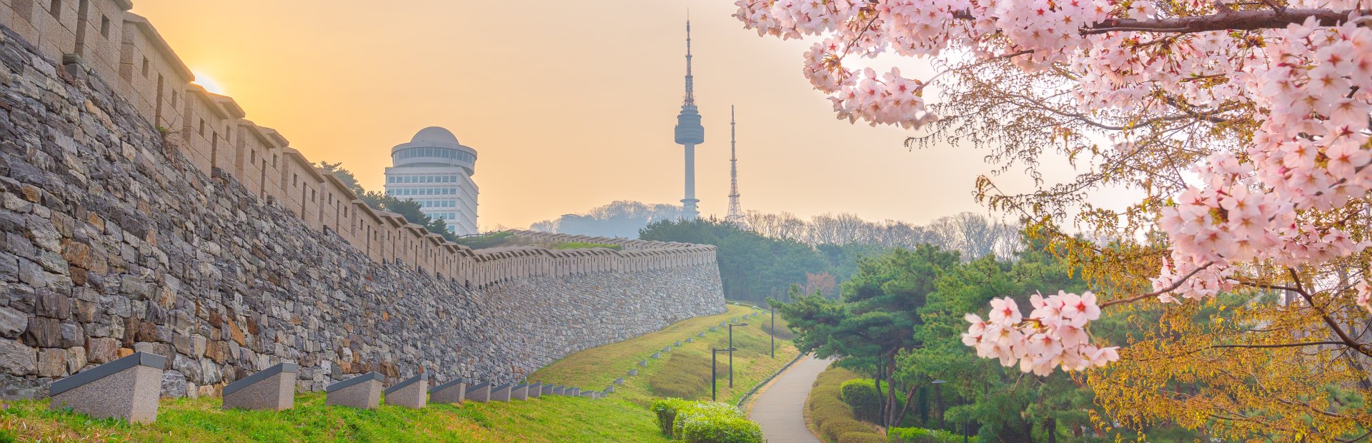 Stadtmauer in Namsan in Südkorea