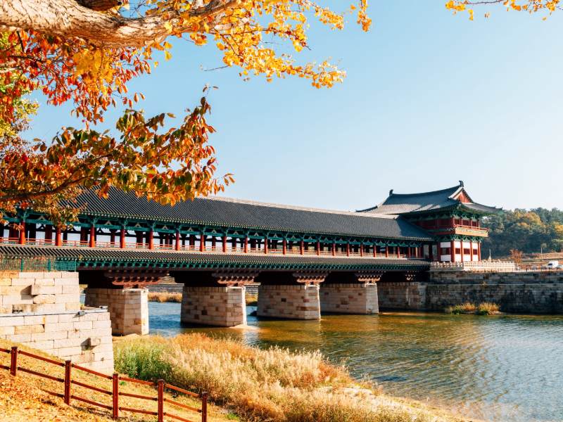 Brücke zum Tempel in Gyeongju in Südkorea