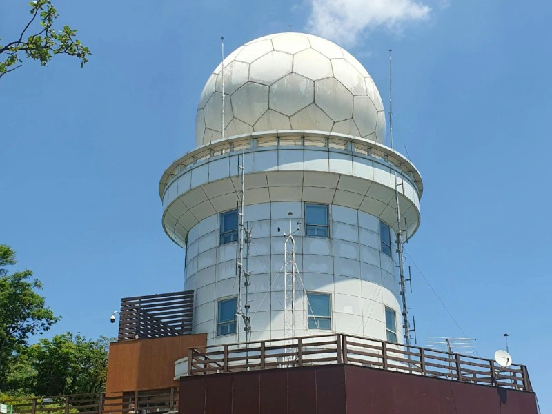 Überwachungsturm an der Demilitarisierten Zone (DMZ) in Südkorea