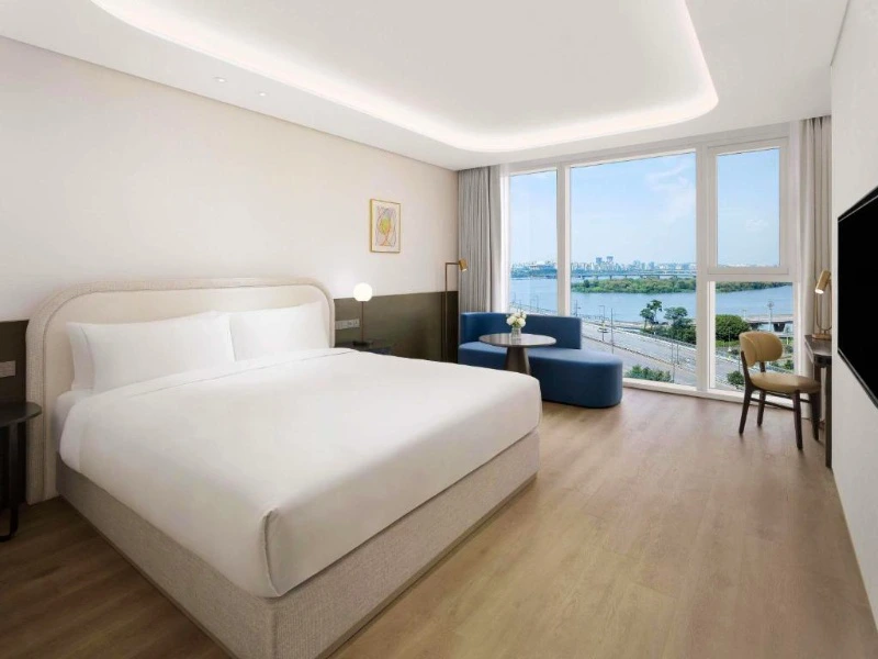 Zimmer im komfortablen Hotel in Seoul, Südkorea