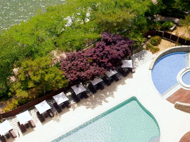 Pool im komfortablen Hotel in Gyeongju, Südkorea