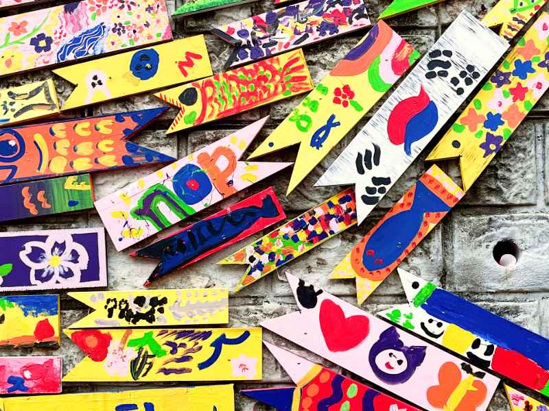 Bunte Kunst im Gamcheon Viertel in Busan, Südkorea